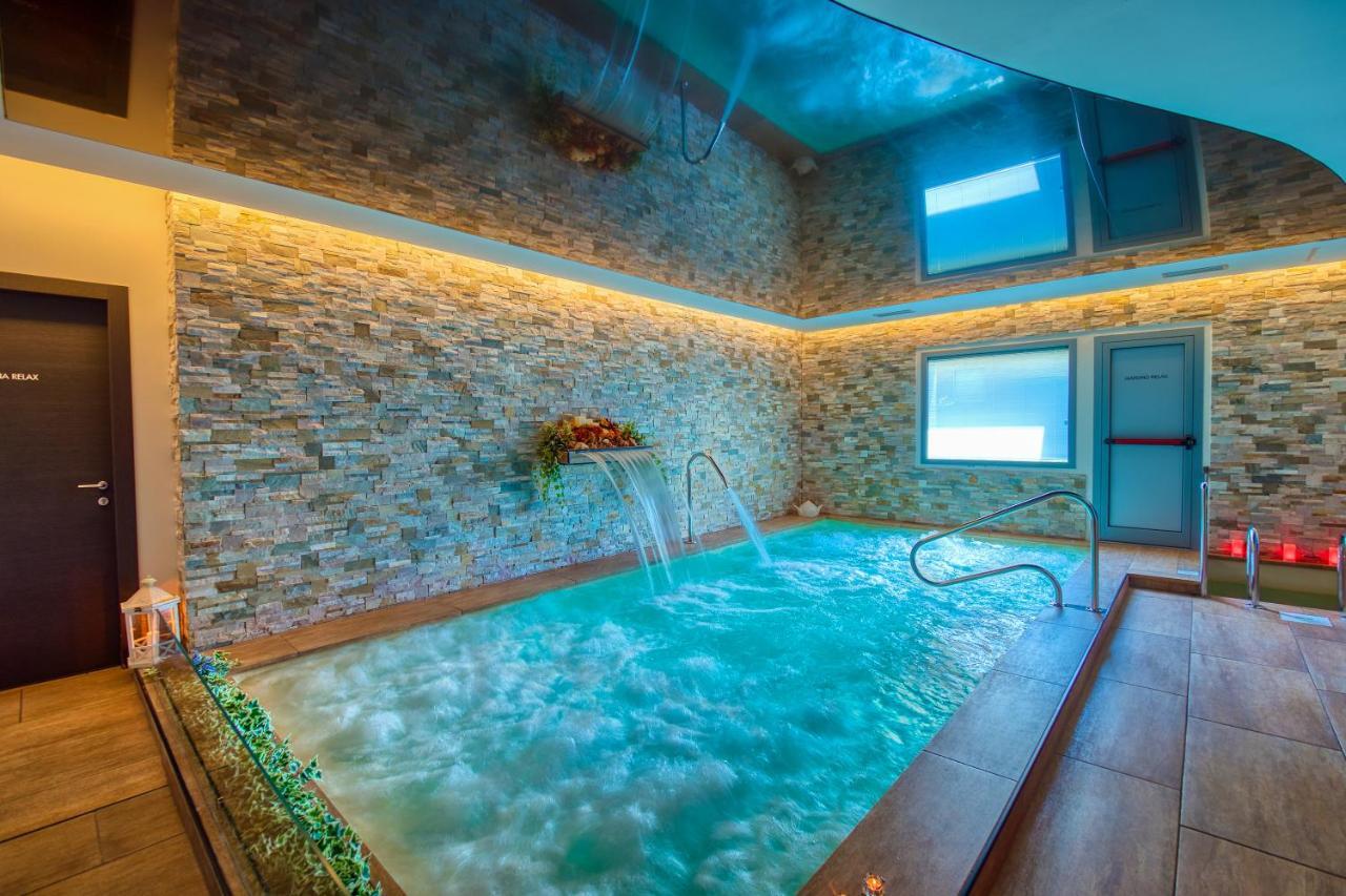 Boutique Hotel Bramante & Spa Urbania Exteriör bild