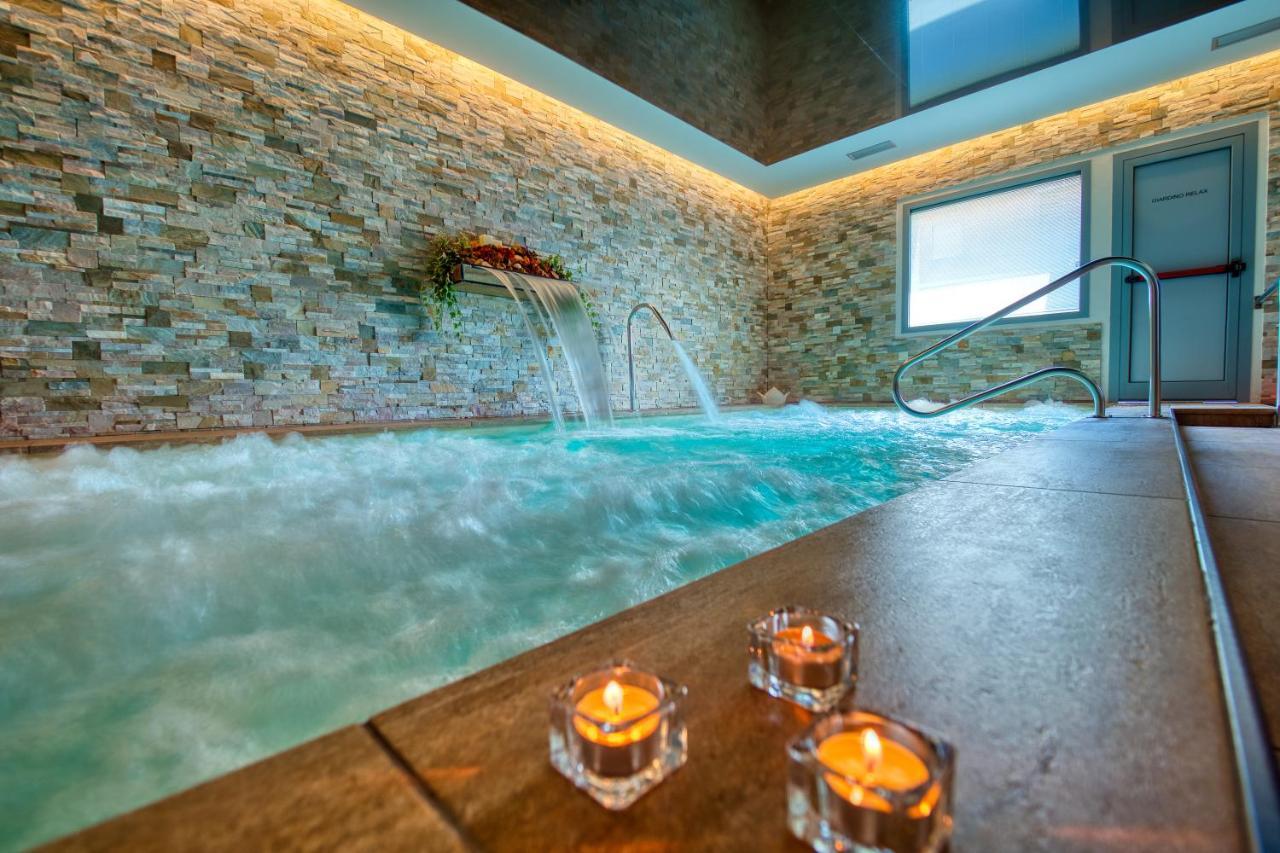 Boutique Hotel Bramante & Spa Urbania Exteriör bild